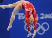 库里重返赛场，锐不可当首场状态出色，法国队观众沸腾！比赛高潮迭起