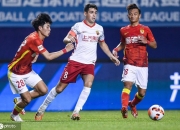 阿尔卡拉斯赛后谦逊发言登热搜，巴塞罗那绝杀广州队引发热议的简单介绍